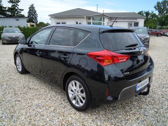 Toyota Auris 2.0D-4D SERVIS - ORIG.KM - 2