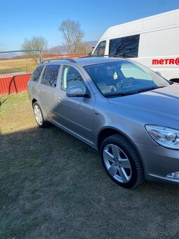 Skoda Octavia II facelift combi - 2