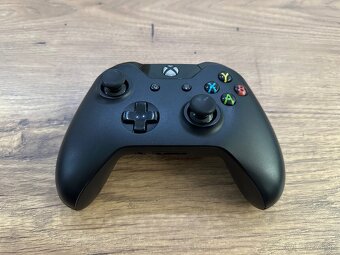 Ovládač na Xbox One Black - 2