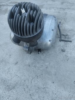 Motor Jawa cz 175 - 2