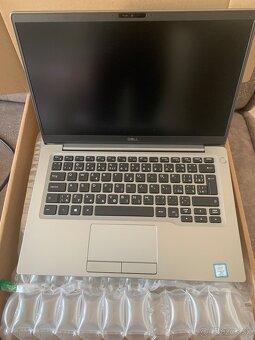 Dell Latitude i7 8.generacie - 2