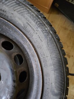 Zimné pneu. NOKIAN 185/60 r14 na diskoch 4x98 fiat - 2