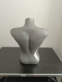 Figurína - plastové torzo dámske - 15 EUR - 2