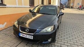 Lexus IS 220d - 2