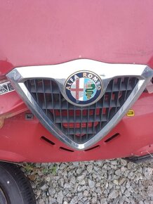 Predám prednú masku na alfa romeo 156 rok výroby 2001 - 2