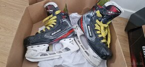 Predám hokejové korčule Bauer Vapor X2.9 veľkosť 1,5D- EU 34 - 2