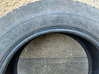 195/60 R15 - 2