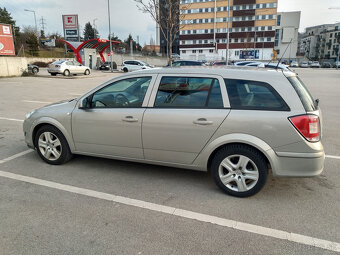 Opel Astra Caravan 1.9 CDTI 88KW 10/2010 - 2