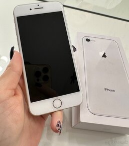 Iphone 8 64GB - 2