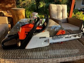 Motorova pina Stihl 211ms - 2