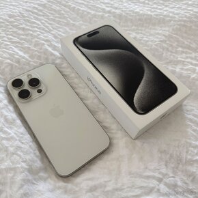 Apple iPhone 15 Pro 256GB White - Biely - 2