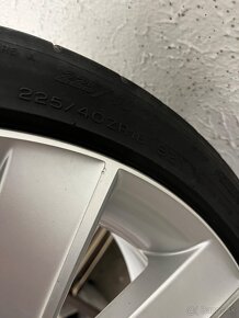 Škoda original 5x112 R18 225/40 letne Michelin - 2