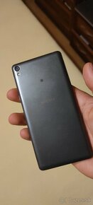 Sony Xperia E5 - 2