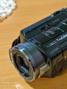 Sony HDR-SR8E (100 GB) - 2