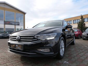 Volkswagen Passat Variant 2.0 TDI EVO Elegance DSG - 2