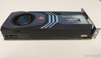 AMD Radeon HD6850 - 2