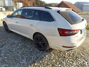 Škoda Superb combi 2.0tdi DSG 4x4 - 2