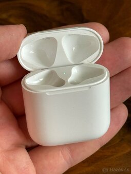 Apple AirPods 1/2 nabijacie puzdro - 2