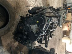 Motor 2,0 HDI RHZ 80KW Peugeot 406 806 Citroen C5 Kompletní - 2