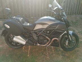 Ducati Diavel Strada 1200 - 2