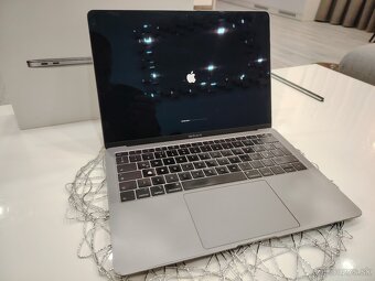 Apple MacBook Air - 2