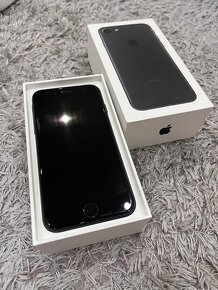 iPhone 7 32GB Čierny - 2