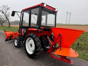 Japonský traktor KUBOTA GL 23 Diesel 3 válec, 23HP - 2