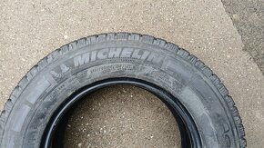 215/70 r15 C Michelin Agilis Alpin - 2