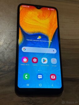 Predám Samsung Galaxy A20e 32GB Blue Malé známky - 2