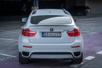 BMW X6 xDrive50i 4.4 V8 300kW - 2