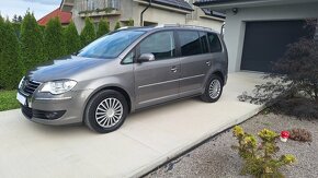 Volkswagen Touran 1.4 Highline Benzín Automat - 2