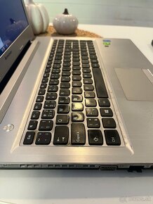 Lenovo IdeaPad 3 - 2