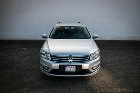 VW Passat B7 R-line 125kw DSG 4x4 2.0TDi webasto LED kamera - 2