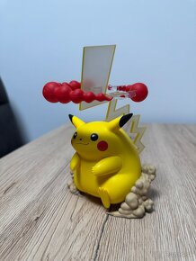 Pikachu figúrka z boxu celebrations - 2