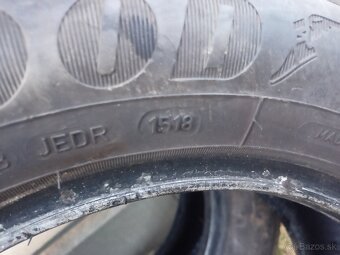 Predám  Letné Pneu 2ks 195/60R15 GoodYear - 2