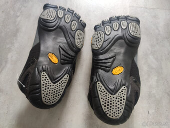 Bežecké tenisky FiveFingers JAYA Black/silver v. 39 - 2