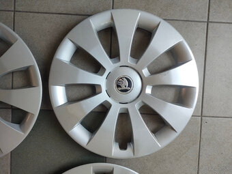 Puklice 16" Škoda Superb III - originál - 2