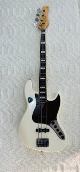 Bass gitara Marcus Miller v7 - 2