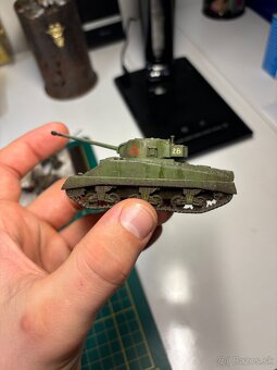 Model - tank - 2