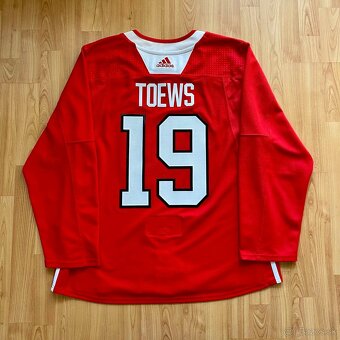 Hokejový dres Chicago Blackhawks #19 TOEWS - 2