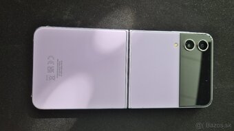 Samsung Z Flip4 fialovy - 2