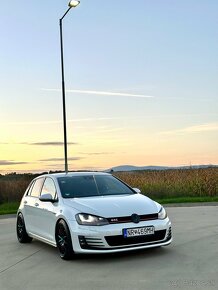 Volkswagen golf GTI - 2