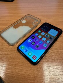 iPhone XR 64GB - 2