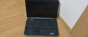 Predam notebook Dell Latitude E5520 s dokovacou stanicou - 2