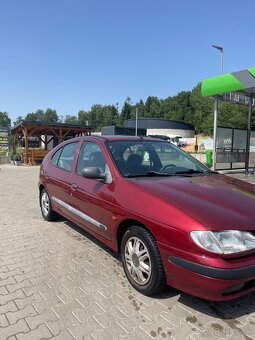 Renault Megane 1.4 e - 2