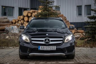 Mercedes-Benz GLA 220Cdi 4matic AMG line - 2