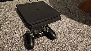 Sony Playstation 4 slim 500GB + 3 hry na disku - 2