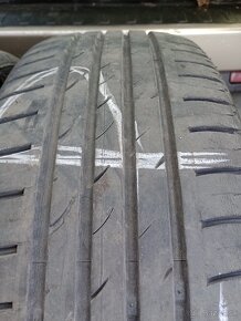 Nexen 185/60 R 15 letne - 2