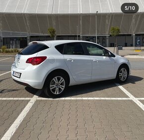 Opel Astra 2011 1.4 74kw - 2