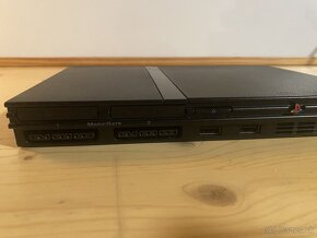 PlayStation 2 Slim - 2